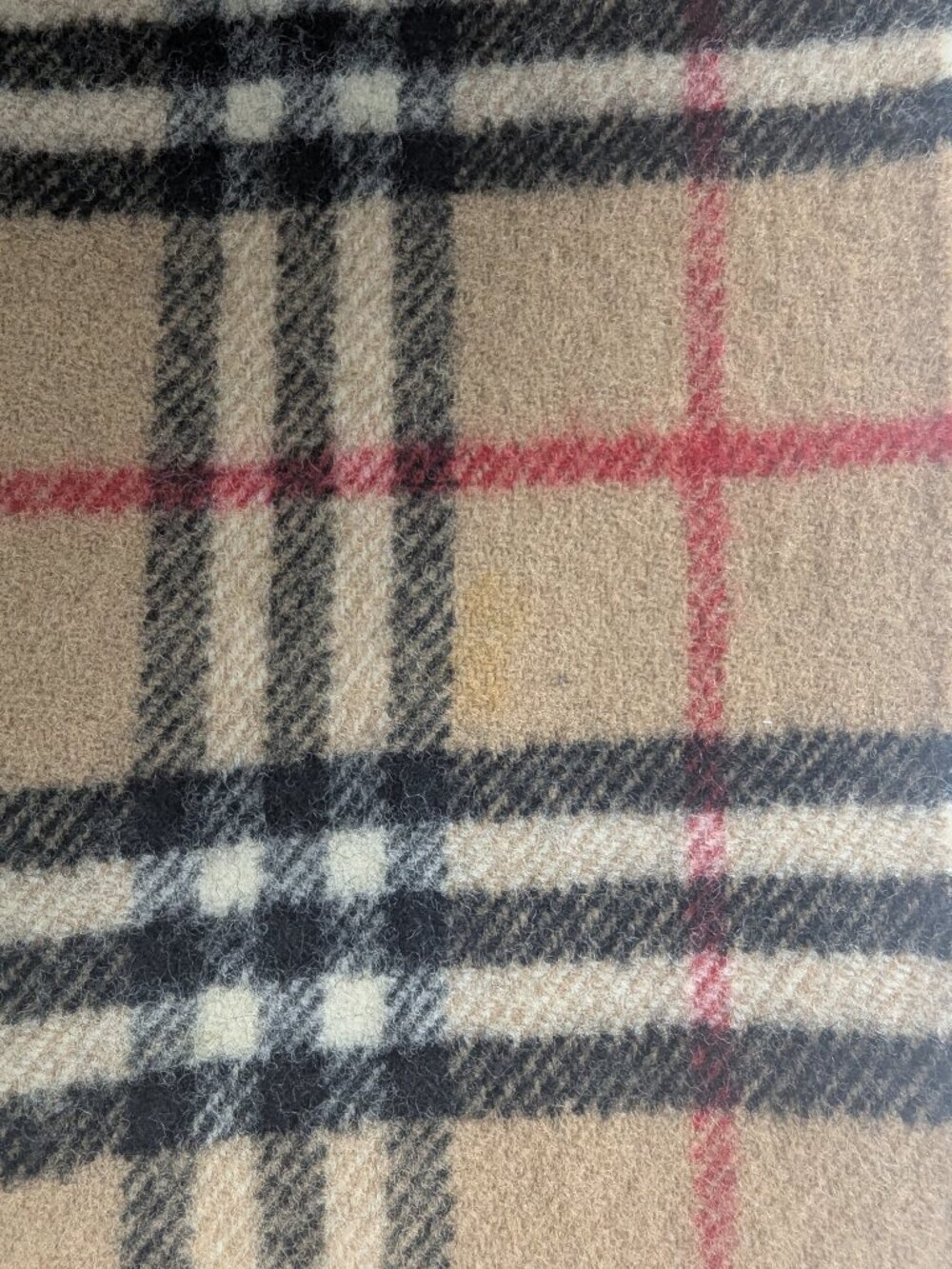 Burberry Nova Check Lambswool Beige Scarf | Must Have - Picture 7 of 11